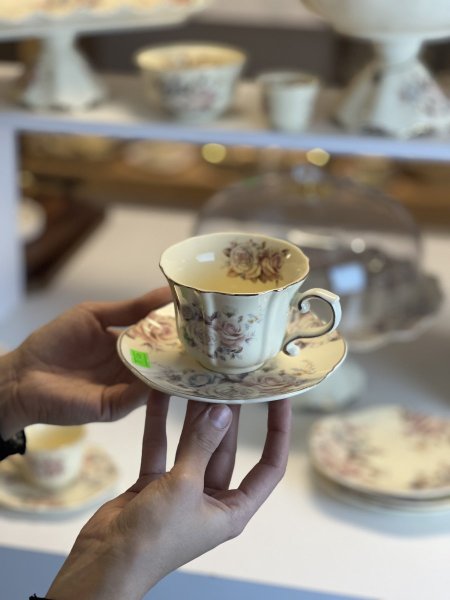 فناجين شاي انحليزي كلاسك